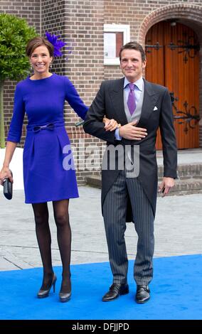 Apeldoorn, aux Pays-Bas. 05Th Oct, 2013. Dutch Prince Maurits et Princesse Marilene arrivent pour le mariage du Prince Jaime de Bourbon de Parme en l'Église Onze Lieve Vrouwe ten Hemelopneming à Apeldoorn, aux Pays-Bas, 05 octobre 2013. Photo : PRE/ Albert Philip van der Werf -/dpa/Alamy Live News Banque D'Images