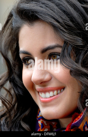 Katie Melua (singer/songwriter) dans la Gendarmenmarkt, Berlin, Allemagne, 5 avril 2012, qui annonce un concert plus tard dans l'année Banque D'Images