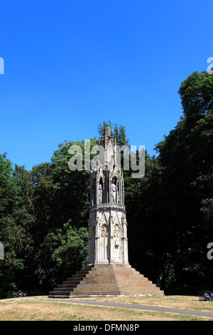 L'Eleanor Cross à Hardingstone, Northampton town, comté de Northamptonshire, Angleterre ; Grande-Bretagne ; UK Banque D'Images