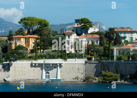 Villas de luxe sur le Cap Ferrat entre Beaulieu-sur-Mer et St Jean Cap Ferrat sur la Côte d'Azur Banque D'Images