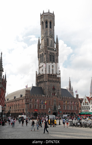 Le beffroi de Bruges, ou Belfort, un clocher médiéval dans le quartier historique de Bruges (Brugge), Flandre occidentale, Belgique. Banque D'Images