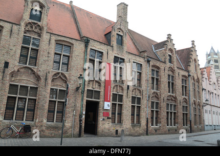 Le Musée Archéologique (Archeologiemuseum) dans le quartier historique de Bruges (Brugge), Flandre occidentale, Belgique. Banque D'Images