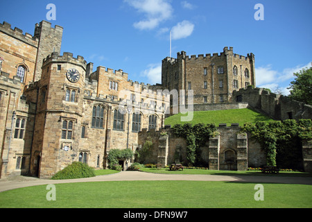 University College, communément connu sous le nom de Château, est un collège de l'Université de Durham en Angleterre. Banque D'Images