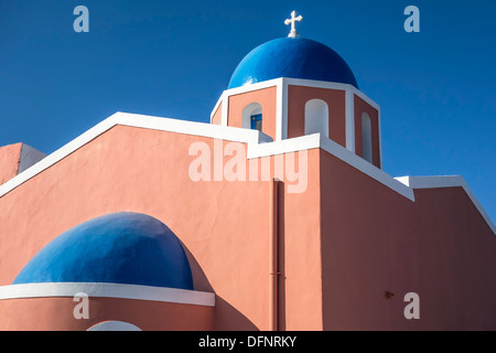 Dans l'église de l'île de Santorin - Grèce Banque D'Images