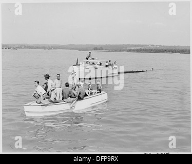 Photo prise lors d'une croisière que le président Truman a pris sur le yacht présidentiel sur l'évidence de Williamsburg... 199702 Banque D'Images