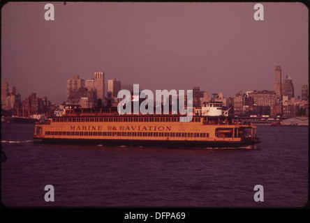 Le ferry de Staten Island À NEW YORK HARBOR'S UPPER BAY 549889 Banque D'Images