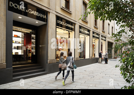 L'Italie, Lombardie, Milan, le Golden Triangle, boutiques de mode, Via della Spiga, Dolce et Gabbana Store Banque D'Images