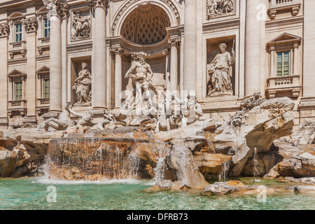 La fontaine de Trevi, Piazza di Spagna, est la plus grande fontaine de Rome, Latium, Italie, Europe Banque D'Images