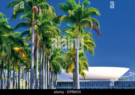 Brésil, Brasilia : vue sur le Congrès National de Praca dos Tres Poderes Banque D'Images