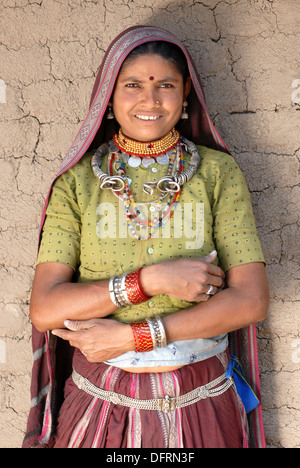 Portrait d'une tribu Bareli, Madhya Pradesh, Inde. Visages ruraux de l'Inde Banque D'Images