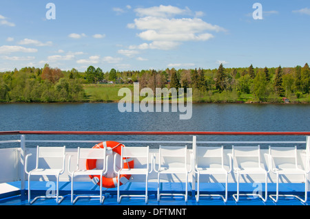 Croisières sur le Nord de la Russie. Pont du bateau touristique Banque D'Images