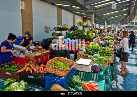 Marché de légumes frais en plein air de San Sebastian, Espagne Banque D'Images