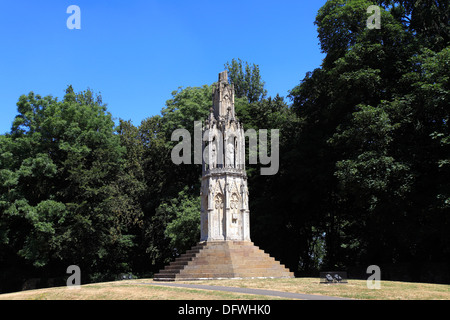 L'Eleanor Cross à Hardingstone, Northampton town, comté de Northamptonshire, Angleterre ; Grande-Bretagne ; UK Banque D'Images