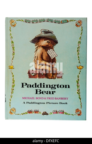 Un livre pour enfants Ours Paddington sur fond blanc Banque D'Images