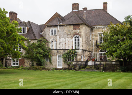 Sir Edward Heath's Home, Arundells jardin arrière, près de la Cathédrale, Salisbury, Angleterre, Royaume-Uni. Banque D'Images