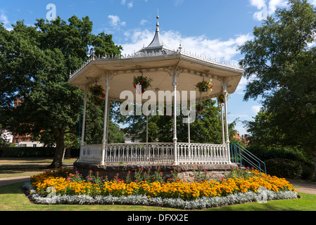 Le kiosque, Vivary Park, Taunton, Somerset, England, UK. Banque D'Images