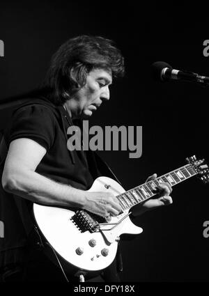 Steve Hackett (ex guitariste de Genesis ) à New Brighton, Wirral 2012 Banque D'Images