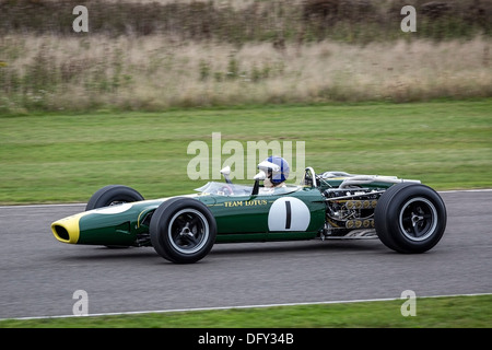 Jim Clarke 1966 Lotus à la GRE 43 gagnante du Grand Prix de voitures à l'hommage de route, 2013 Goodwood Revival, Sussex, UK. Banque D'Images