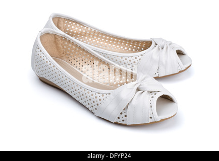 Paire de chaussures en cuir blanc d'été womens isolated on white Banque D'Images