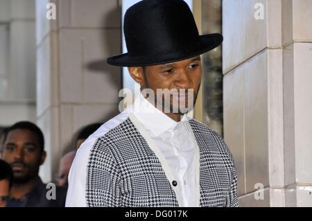 Los Angeles, CA, USA. 10 Oct, 2013. Usher à la cérémonie d'intronisation pour l'étoile sur le Hollywood Walk of Fame pour Kenneth Babyface Edmonds, Los Angeles, CA 10 octobre 2013. Crédit : Michael Germana/Everett Collection/Alamy Live News Banque D'Images