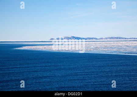 Approche de banquise dans l'Arctique norvégien Banque D'Images