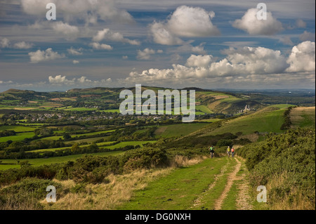 Le vélo et la marche dans les collines de Purbeck, Dorset, UK Banque D'Images