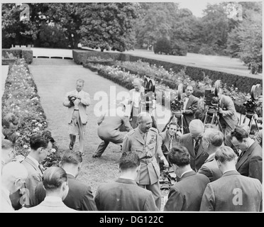 Photographie du président Truman et maréchal vicomte Montgomery d'Alamein Montgomery (Bernard), chef de la... 199422 Banque D'Images