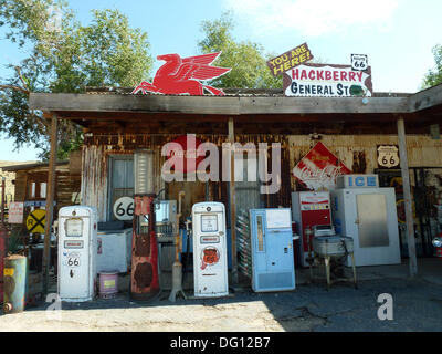 Le micocoulier, magasin général lors de l'historique Route 66 entre Kingman et Seligman, Arizona, États-Unis d'Amérique, 05 septembre 2013. Photo : Alexandra Schuler Banque D'Images