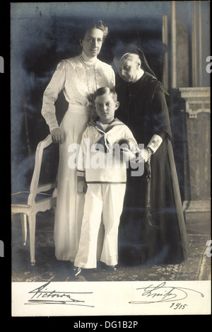 Ak Königin Sophie Maria Victoria von Schweden, Prinz Lennart, Luise von Baden ; Banque D'Images