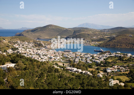 L'Europe, Grèce, îles du Dodécanèse, l'île de Patmos, vue panoramique de Skala Banque D'Images