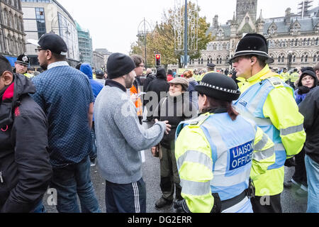 English Defence League Bradford rallye 2013 Banque D'Images