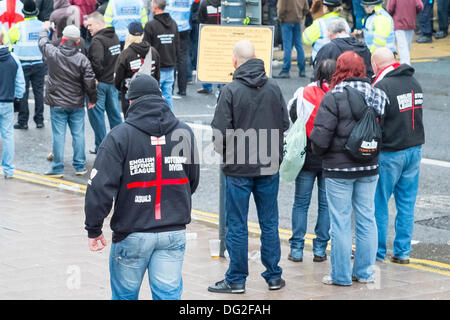 English Defence League Bradford rallye 2013 Banque D'Images