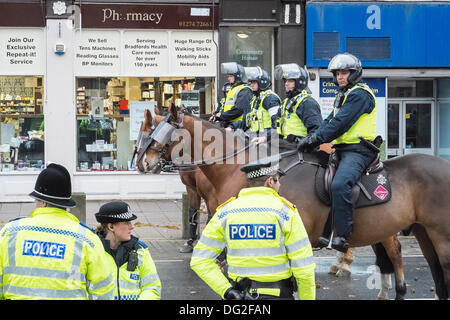 English Defence League Bradford rallye 2013 Banque D'Images