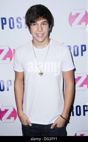 New York, NY, USA. Oct 11, 2013. Austin Mahone présents pour Z100's Jingle Ball 2013 Official Kick Off Party, Aeropostale Store à Times Square, New York, NY Le 11 octobre 2013. © Kristin Callahan/Everett Collection/Alamy Live News Banque D'Images