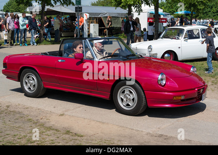 Les deux portes roadster Alfa Romeo Spider (Série 4) Banque D'Images