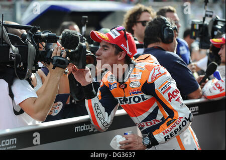 Sepang, en Malaisie. 13 octobre 2013. Marc Márquez (Repsol Honda Team) lors de la course à Sepang Circuit Crédit : Gaetano Piazzolla/Alamy Live News Banque D'Images