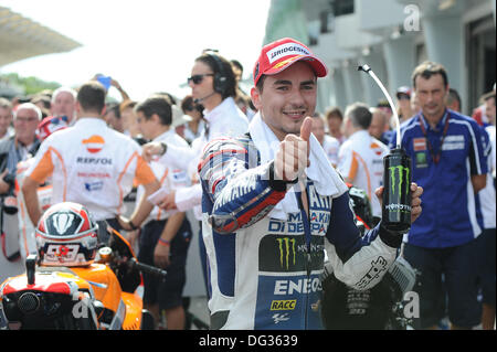 Sepang, en Malaisie. 13 octobre 2013. Jorge Lorenzo (Yamaha Factory Racing) pendant la course à Sepang Circuit Crédit : Gaetano Piazzolla/Alamy Live News Banque D'Images