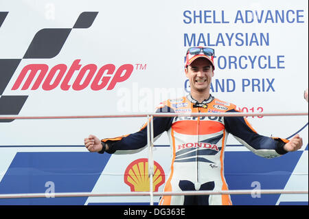 Sepang, en Malaisie. 13 octobre 2013. Dani Pedrosa (Repsol Honda Team) lors de la cérémonie du podium à Sepang Circuit Crédit : Gaetano Piazzolla/Alamy Live News Banque D'Images