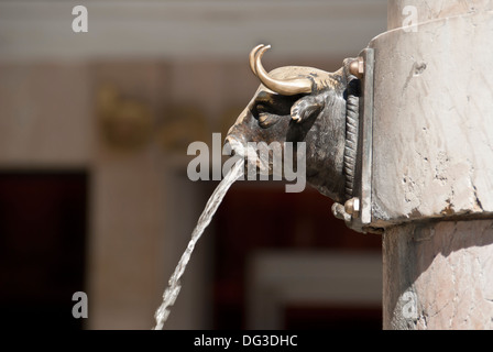 Tête de taureau, Fontaine Torico , Teruel, Espagne, Banque D'Images