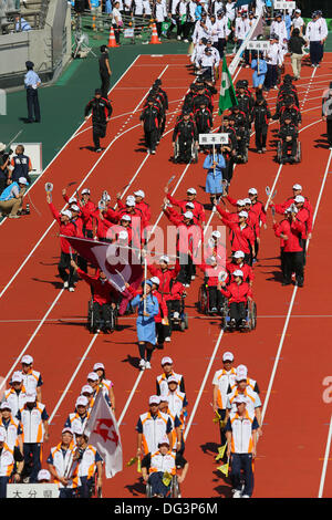 Vue générale, le 12 octobre 2013 : Le 13e Festival National des Sports handicapés cérémonie d ouverture au Ajinomoto Stadium, Tokyo, Japon. © Yusuke Nakanishi/AFLO SPORT/Alamy Live News Banque D'Images