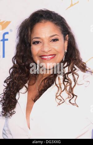 Los Angeles, Californie, USA. 13 Oct, 2013. Debbie Allen assiste à la 10e édition du Gala de la Fondation Afred Mann tenue à Robinson- Lot Mai 13 octobre 2013 Los Angeles, Californie.USA Crédit : TLeopold ZUMAPRESS.com/Alamy/Photos/Globe Live News Banque D'Images