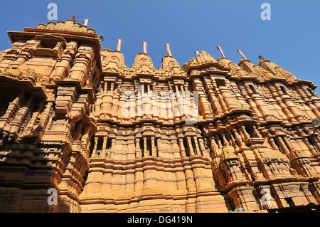 Temple jaïn d'Adinath (Rishabha), datant du 12ème siècle, Jaisalmer, Rajasthan, Inde, Asie Banque D'Images