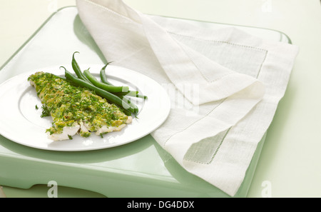 Sea Bass de pois et haricots verts Banque D'Images