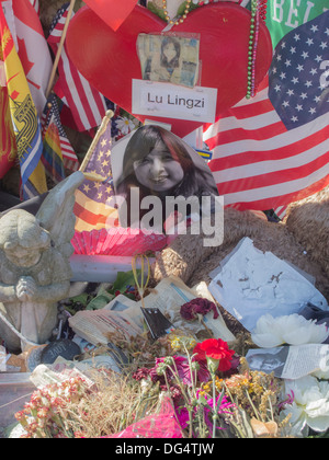 Hommage officieux pour le Marathon de Boston attentat victime Lu Lingzi Banque D'Images