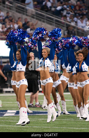 Arlington, Texas, USA. 13 Oct, 2013. 14 octobre 2013, Arlington, Tx. USA. Comme les Dallas Cowboys défait Redskins de Washington 31 à 16 au stade d'ATT à Arlington, Tx. Credit : Ralph Lauer/ZUMAPRESS.com/Alamy Live News Banque D'Images