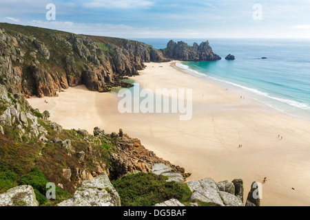 Photo de Pedn Vounder Beach près de Porthcurno Cornwall England UK Europe Banque D'Images