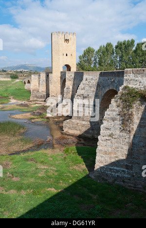 Roman-Medieval pont de Frias sur l'Èbre. XIV siècle (Burgos, Castille. L'Espagne) Banque D'Images