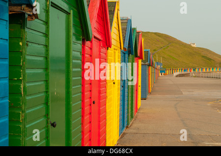 De cabines, Whitby, North Yorkshire, Angleterre Banque D'Images