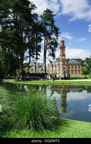 France, Midi-Pyrénées - Tarbes. Le Jardin Massey, parc public. Musée Massey. Banque D'Images