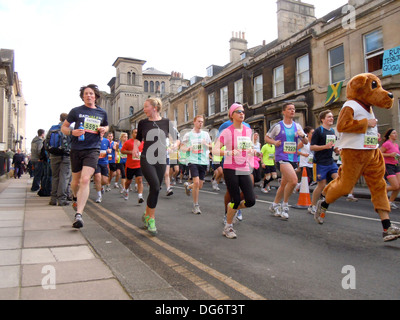 Regarder les gens et de prendre part à Marathon Banque D'Images